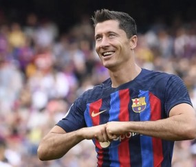 南宫官方网站-莱万经纪公司否认拒绝沙特联赛邀请：去沙特仍是可行的选项